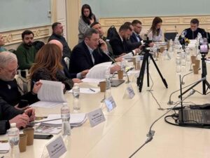 Місцезнаходження невідоме, підозри немає Директор НАБУ розповів про статус Єрмака та Умєрова у резонансних справах