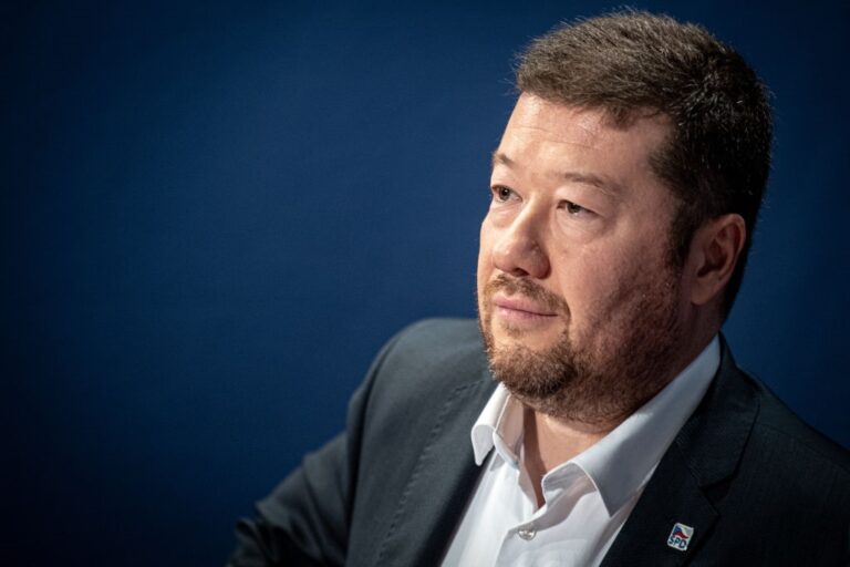 Опозиція Чехії ініціює звільнення спікера Окамури після заяв про Україну