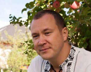 Паркан замість пляжу екснардепу Супруненку оголосили підозру за самозахоплення берега Дніпра