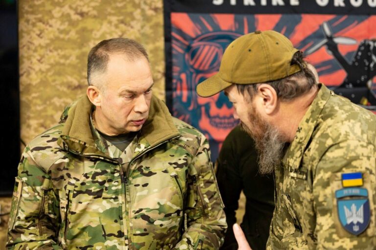 РФ стягує резерви до Покровська – Сирський