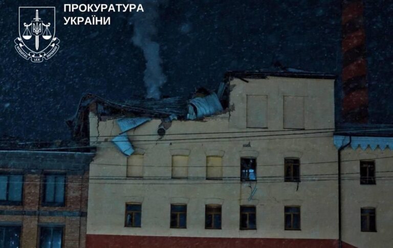 Росіяни пошкодили фабрику Roshen у Києві