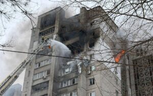 Росіяни влучили дроном в житловий будинок у Дніпрі