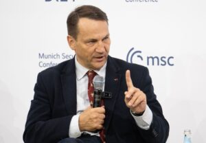 Сікорський застеріг Індію не довіряти Росії