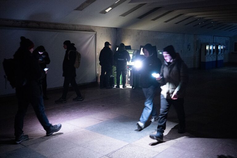 Стало відомо, як відключатимуть світло 1 лютого