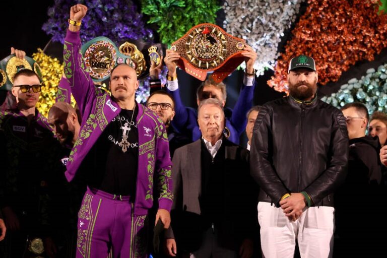 Трилогія Усик – Ф&rsquo;юрі: українець заінтригував новою заявою