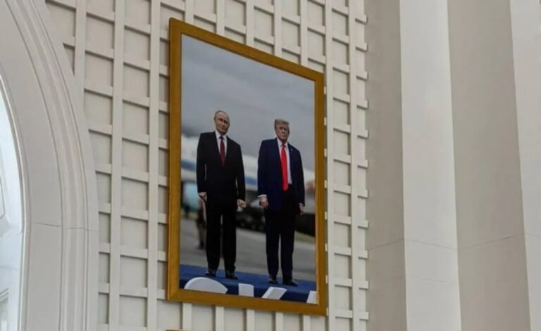 У Білому домі повісили фото Трампа з Путіним