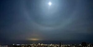 У небі над Київщиною та столицею зафіксували яскраве світіння