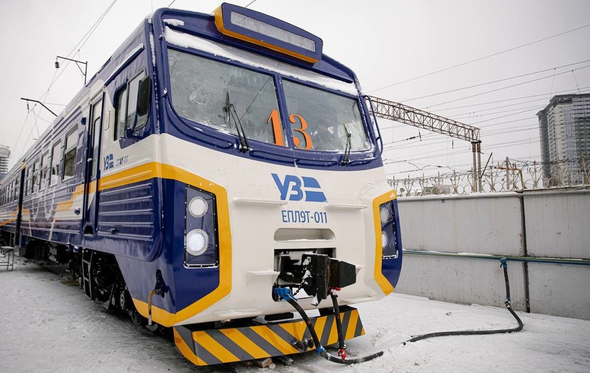 Новини України - Укрзалізниця через непогоду відправила кілька поїздів з затримками