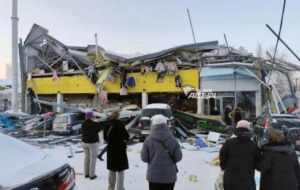 В Новосибірську обвалився дах ТЦ: є потерпілі