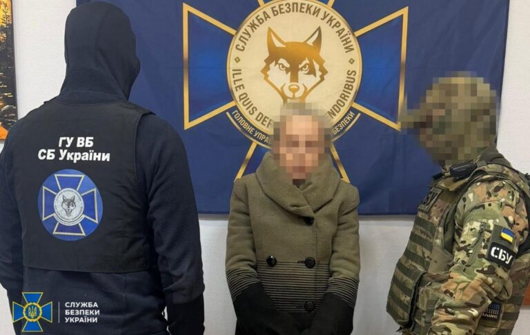 В Одесі агентка ГРУ під виглядом вигулу собак коригувала удари росіян