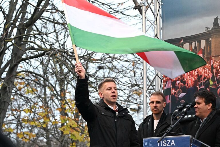 В Угорщині визначилися з датою парламентських виборів