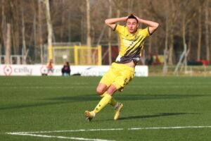 Новини спорту - Вихованець Карпат перемістився в альма-матер з клубу Рух, який його прийняв