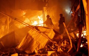 Атака дронів на Одесу: пошкоджена 9-поверхівка