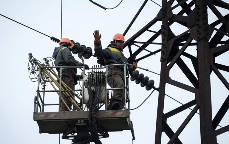 Чернігів і Славутич повністю знеструмлені