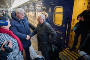 До Києва прибули 11 високопоставлених зарубіжних політиків