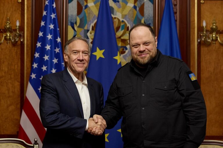 До Києва з візитом прибув ексдержсекретар США Помпео