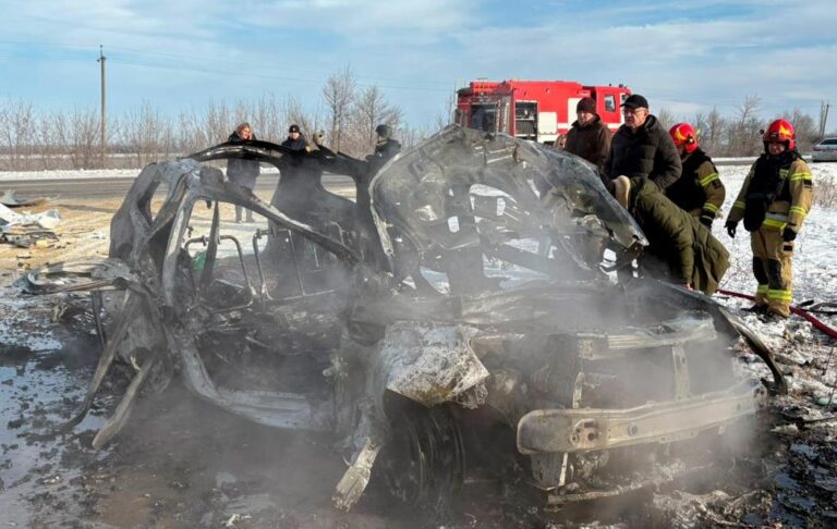Дрон РФ влучив в авто сімейної медицини на Ізюмщині, є загибла та поранені