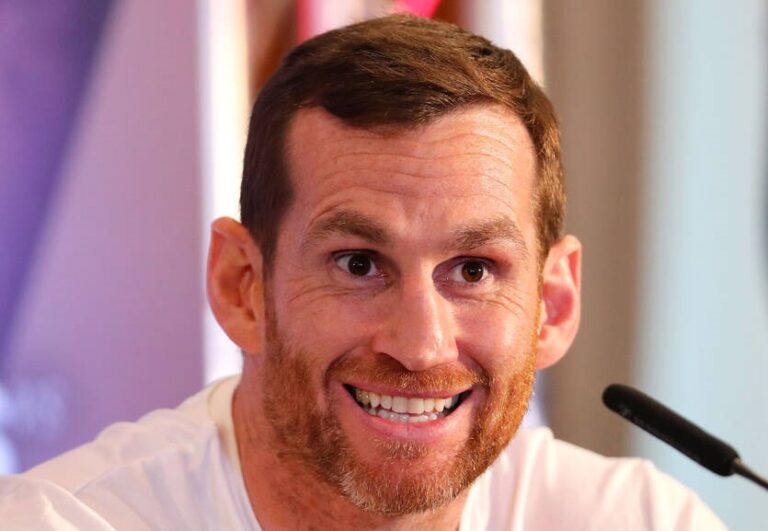 Ексбоксер назвав фаворита в поєдинку Вайлдер – Чісора