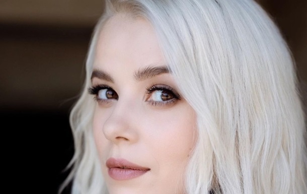 Міка Ньютон анонсувала новий альбом після багаторічної паузи