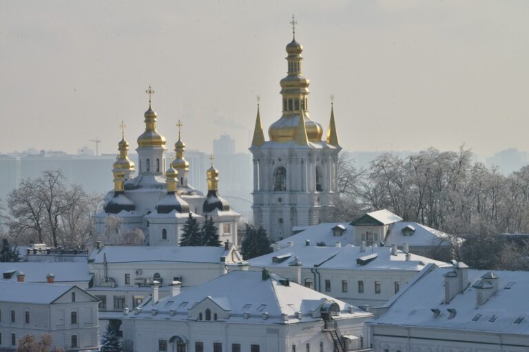 Мінкульт передав ПЦУ два корпуси Нижньої Лаври