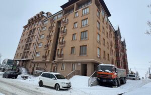 На Буковині рятувальникам “подарували” квартири без стелі, води та газу