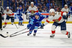 НХЛ: Тампа, Кароліна та Вегас святкують перемоги