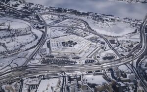 Пентагон вимагає від розробників створити ШІ без “моральних” обмежень