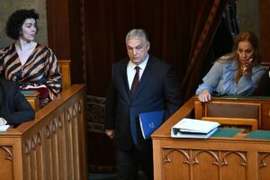 Підготовка до виборів. Орбан написав Зеленському