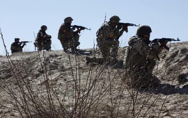 Рада ухвалила відстрочку для контрактників 18-24 років