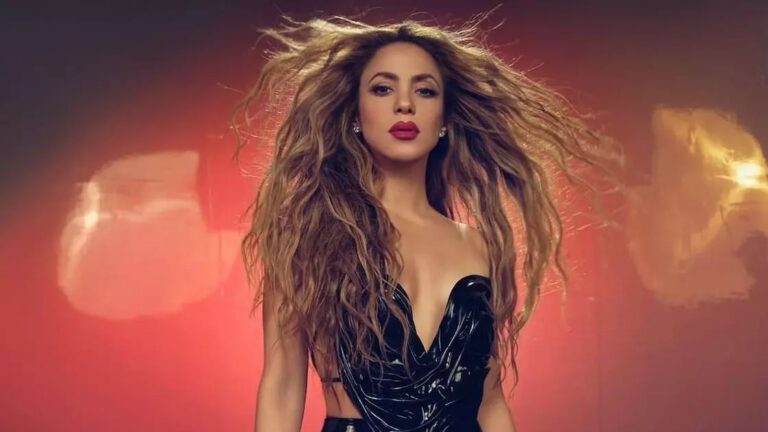 Шакіра впала на сцені під час концерту в Сан-Сальвадорі