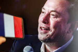 У Франції пройшли обшуки в офісах соцмережі Х