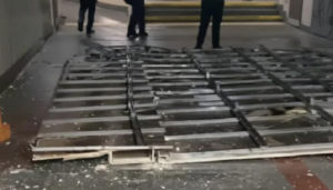У Києві обвалилась стеля на одній із станцій метро