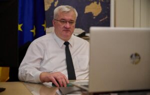 Україна й Австрія обговорюють передачу електростанцій – Сибіга