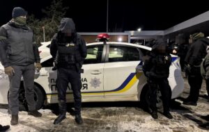 В Одесі затримано правоохоронців, що шантажували водіїв доставленням у ТЦК