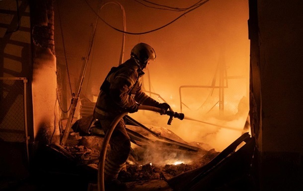 Ворожі БПЛА атакували Київщину: двоє поранених