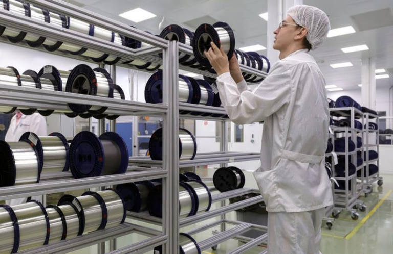 Єдиний у РФ завод оптоволокна зупинився майже на рік після удару дронів