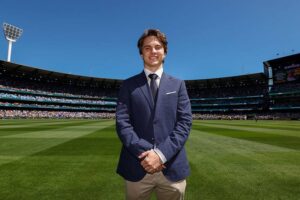 З новим шоломом Піастрі готовий до нового сезону