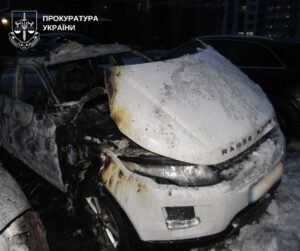 Затримано паліїв, які на замовлення нищили елітні авто у Києві