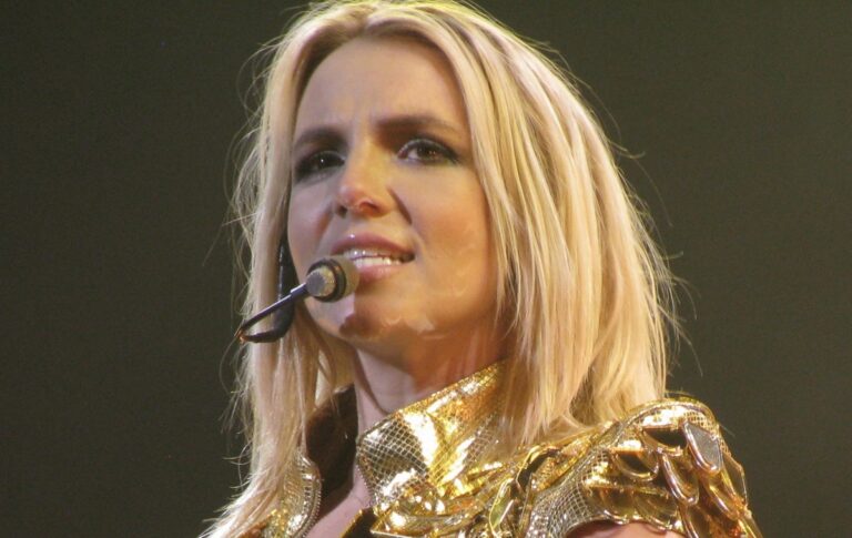 Брітні Спірс показала своїх дорослих синів