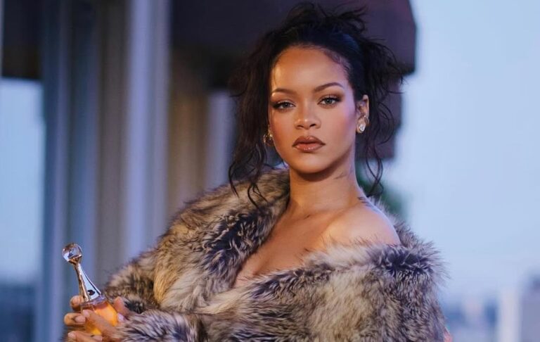 Будинок Ріанни у Лос-Анджелесі обстріляли: співачка була всередині маєтку