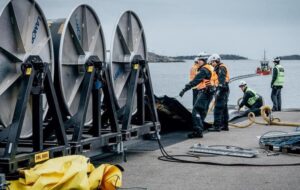 Фінляндія передала Україні обладнання для ліквідації розливів нафти