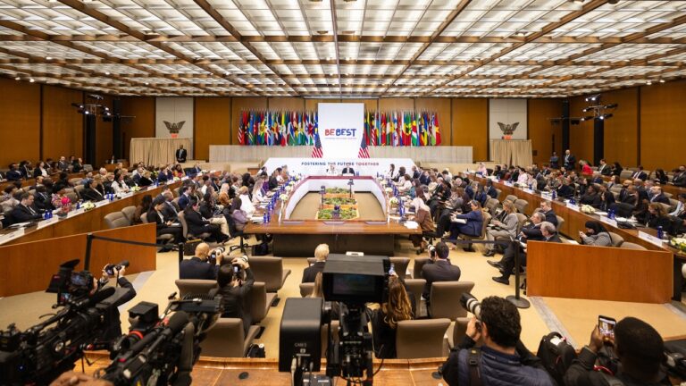 Перша леді прибула до США та взяла участь у саміті глобальної коаліції «Виховання майбутнього разом»