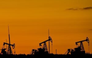 Ірак зупинив видобуток нафти на родовищах іноземних компаній – ЗМІ