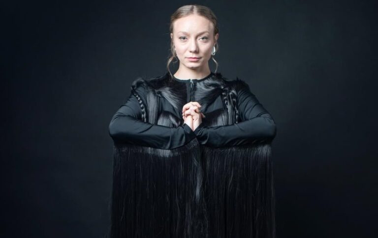 LEL&Eacute;KA оновила конкурсну пісню для Євробачення-2026 із звучанням бандури