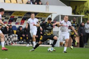 ЛНЗ вирвав перемогу в Руха, поступаючись під час зустрічі