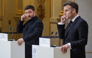 Макрон зробив заяву щодо Дружби і 90 млрд євро