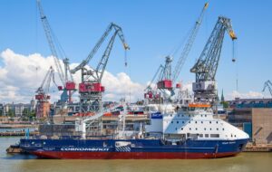 Найбільший оператор “тіньового флоту” РФ став збитковим після санкцій