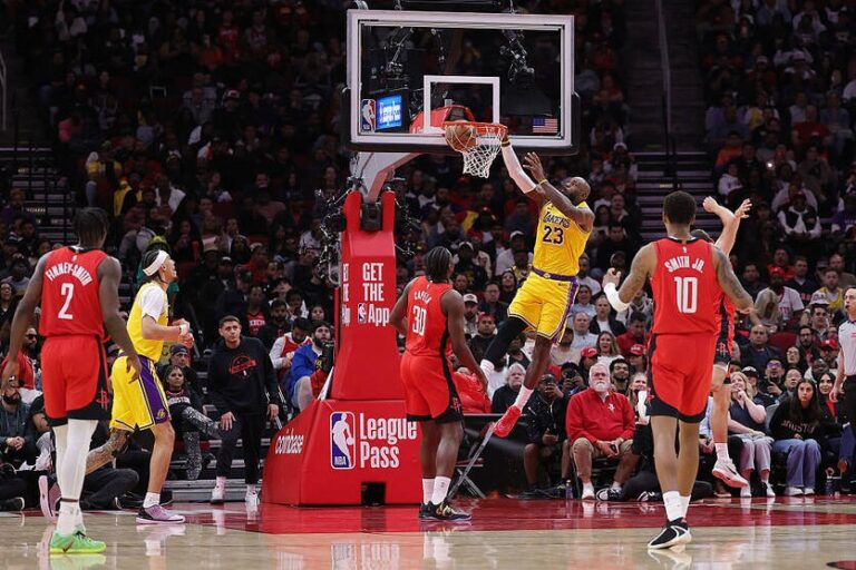 НБА: Лейкерс та Бостон святкують перемоги