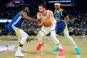 НБА: розгром Голден Стейт та поразка без Михайлюка