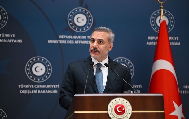 Одна з країн заявила про готовність прийняти переговори України та РФ